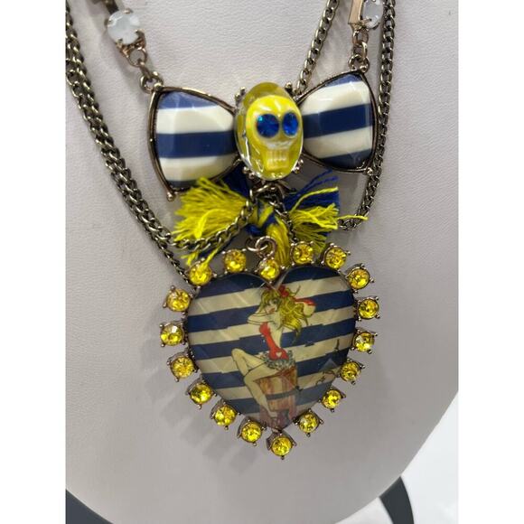 Betsey Johnson Pinup Girl Necklace Ship Shape Collection collection Skull - Picture 4 of 12